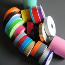 Film PVC adhésif couleur pour signalisation 20mmx25m, 10 couleurs au choix (DEWEY).