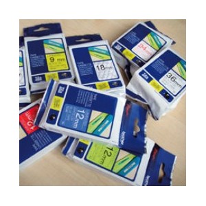 Ruban titreuse BROTHER TZe 6mm texte noir/fond blanc ou couleur Ruban titreuse BROTHER TZe 6mm texte noir/fond blanc ou couleur